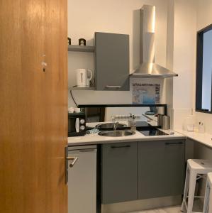 Virtuvė arba virtuvėlė apgyvendinimo įstaigoje New Suite & SPA - Cannes Centre - Croisette