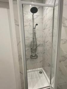 Un baño de Le cosy la part dieu 18 fotos más