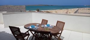 Imagen de la galería de KatlantiK Beach House Deluxe, en Sal Rei