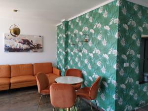 Istumisnurk majutusasutuses Gonik Apartmani