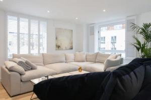 Ruang duduk di Shoreditch - Immaculate 2 Bedrooms Flat for 6