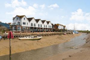 Gallery image of 16 The Boathouse in Rye