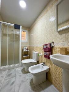 Kúpeľňa v ubytovaní Relaxing 1Bedroom Apartment in the Heart of Malaga - WIFI&AC