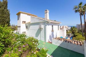 Basen w obiekcie Super Villa priv heated pool 3bed lub w pobliżu