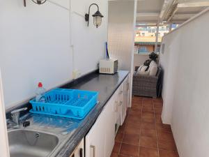Kuchnia lub aneks kuchenny w obiekcie Penthouse Clavero Casasol