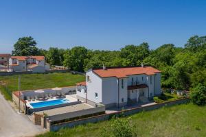 Bazén v ubytování Villa Ellen Sophie nebo v jeho okolí