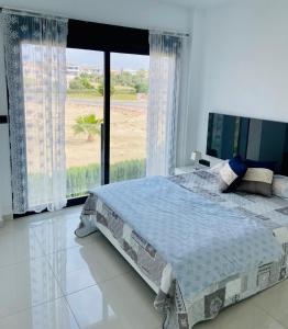 Katil atau katil-katil dalam bilik di Luxury villa with private pool +48 gambar