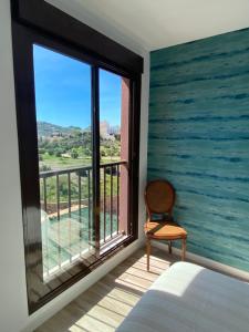 Balkon lub taras w obiekcie Precioso ático con vistas al mar y la montaña