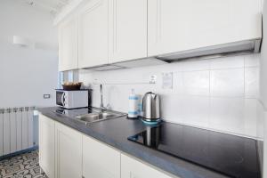 A kitchen or kitchenette at Casa GiGio 011030-LT-0223