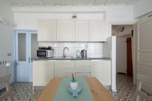 A kitchen or kitchenette at Casa GiGio 011030-LT-0223 Még 35 kép