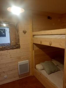 Postel nebo postele na pokoji v ubytování Appart 50m carré maxi 6 personnes vue panoramique montagne