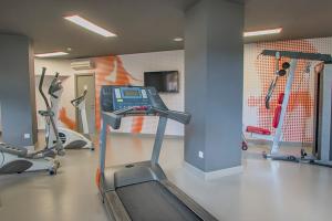 Fitness centrum a/nebo fitness zařízení v ubytování HG Tenerife Sur