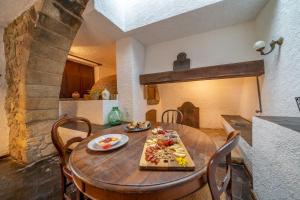 Fotografie z fotogalerie ubytování Masia Marco Lux, ideal familias con gran zona exterior y Piscina v destinaci Llagostera