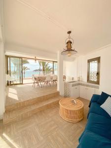 Ένα ή περισσότερα κρεβάτια σε δωμάτιο στο Villa Sa Caleta