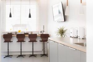 Η κουζίνα ή μικρή κουζίνα στο F 41_ App_ 401