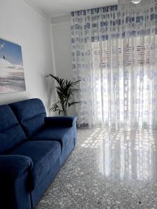 A seating area at Il mare in città. Appartamento vista mare