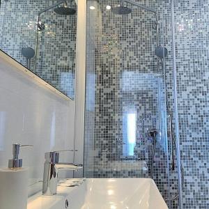 Luxury rooms Beach Mediteran的一间浴室