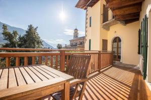 A balcony or terrace at Residence Lena App 1 with Balcony