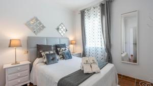 Postel nebo postele na pokoji v ubytování Villa Arancha Nerja by Ruralidays + 24 fotografií