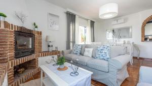 Posezení v ubytování Villa Arancha Nerja by Ruralidays
