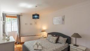 Postel nebo postele na pokoji v ubytování Villa Arancha Nerja by Ruralidays