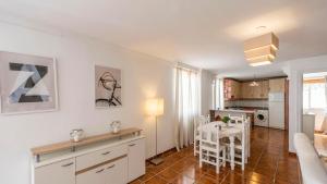 Kuchyň nebo kuchyňský kout v ubytování Villa Arancha Nerja by Ruralidays