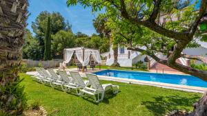 Bazén v ubytování Villa Arancha Nerja by Ruralidays nebo v jeho okolí