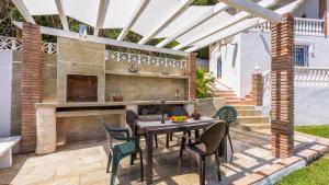 Patio nebo venkovní prostory v ubytování Villa Arancha Nerja by Ruralidays