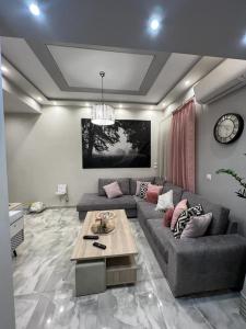 Posezení v ubytování Athens Nautical Flat