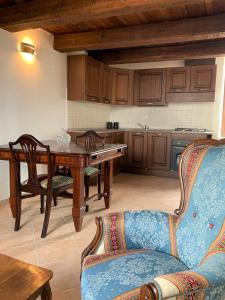 Dapur atau dapur kecil di Dimora Storica Torre degli Arduini, San Giacomo, Spoleto