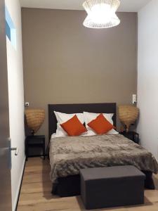 Ένα ή περισσότερα κρεβάτια σε δωμάτιο στο COSY ZEN HYPER CENTRE APARTMENT***
