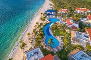 Gallery image of Desire Riviera Maya Pearl Resort All Inclusive - Couples Only in Puerto Morelos
