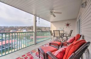 A balcony or terrace at Screened Balcony with Views Sleek Lake Ozark Gem!