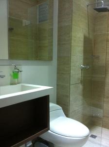 Ένα μπάνιο στο Hausen Hotel - Suites +14 φωτογραφίες