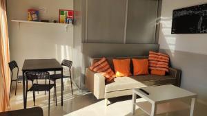 A seating area at Residencial Cabodeiro