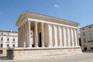 Φωτογραφία από το άλμπουμ του L'Eden - Joli studio en centre ville στη Νιμ