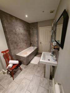 Gallery image of Brewsters by Spires Accommodation a comfortable place to stay in the heart of Burton-upon-Trent in Burton upon Trent