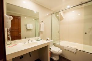 Koupelna v ubytování El Polo Apart Hotel & Suites