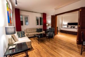 Posezení v ubytování El Polo Apart Hotel & Suites