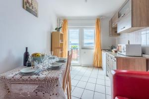 Kuchyňa alebo kuchynka v ubytovaní Apartment Astrid