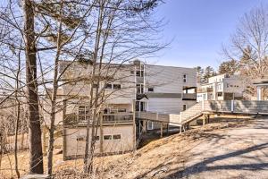 Gallery image of Mountain Condo with Views Near Hiking and Biking! in Stowe