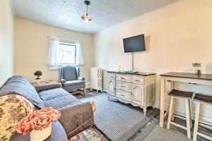 Gallery image of Cozy Sault St Marie Apartment - Walk to River in Sault Ste. Marie