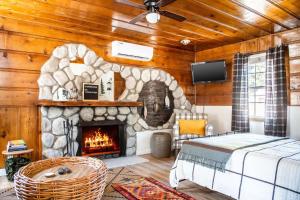 Телевізор і / або розважальний центр в Lakewood Cabins