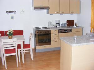 Una cocina o zona de cocina en Haus Rosenegg