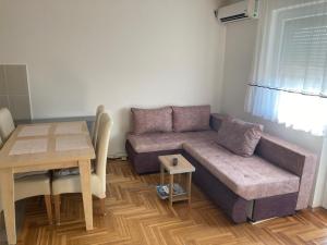 Khu vực ghế ngồi tại Apartman Jana Apatin