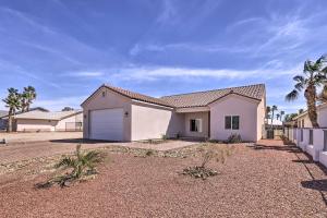 Gallery image of Bright Home with Yard, 4 Mi to Colorado River! in Fort Mohave