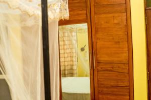 Bilik mandi di Randa Family House - Moshi +24 gambar