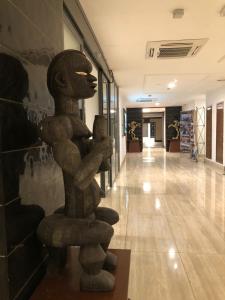 Area lobi atau resepsionis di Hotel Franco Yaounde