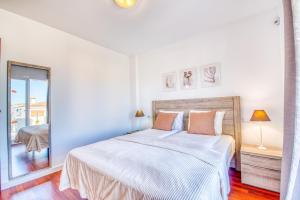 Posteľ alebo postele v izbe v ubytovaní Villa Playa Esperanza, Pool Heizung, 7 Gäste