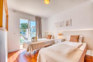 Posteľ alebo postele v izbe v ubytovaní Villa Playa Esperanza, Pool Heizung, 7 Gäste